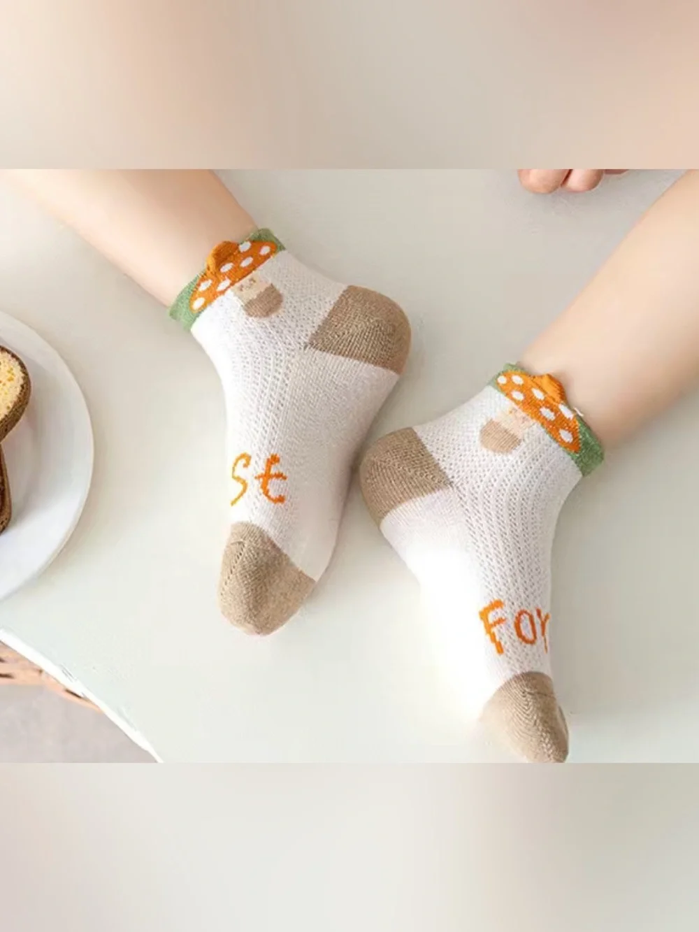 Mesh Mushroom + Fruit Kid Socks, White, Tan & Orange Accents, Med 3-5 Years, NWT
